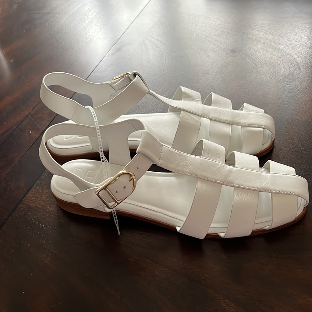 Deltan
Abbey Leather Fisherman Flats - Picture 10 of 16